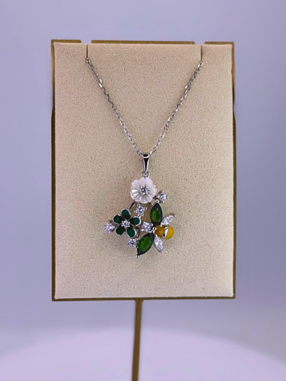 Handmade Jewelry Chrome Diopside Floral Pendant Necklace Gold Plated